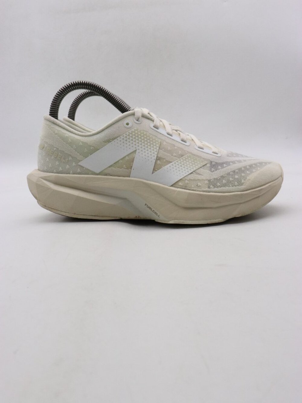 New Balance FuelCell Rebel v4 Women's Size 8 B White Athletic Sneakers WFCXLJ4